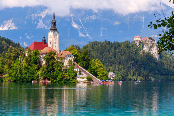 Lake Bled in de zomer - Foto, afbeelding