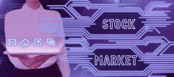 Légende textuelle présentant Stock Market, Internet Concept Marché particulier où les actions et les obligations sont négociées ou échangées - Photo, image