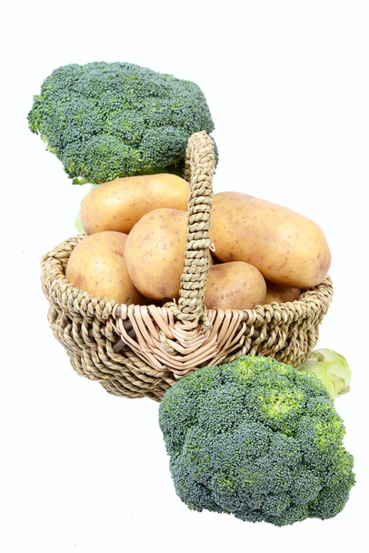 Kartoffeln und Brokkoli - Foto, afbeelding