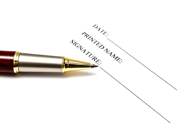 στυλό που απομονώνονται σε μια κενή υπογραφή χαρτί - Φωτογραφία, εικόνα
