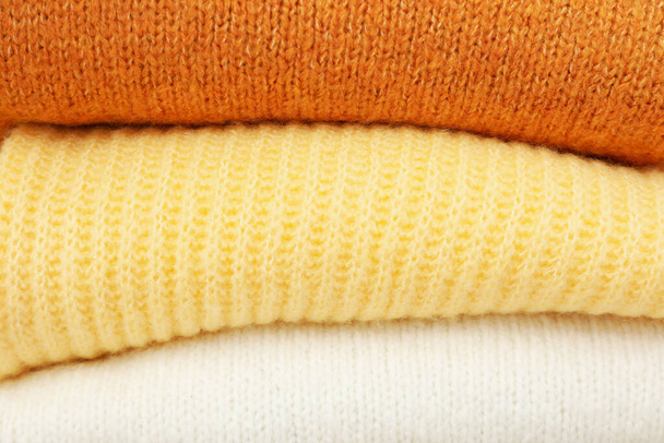 Suéteres plegados, concepto de ropa de temporada de otoño - Foto, Imagen