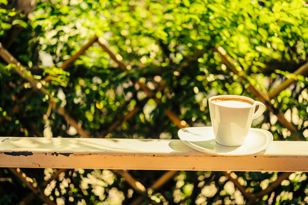 Kaffeetasse im Freien - Foto, Bild