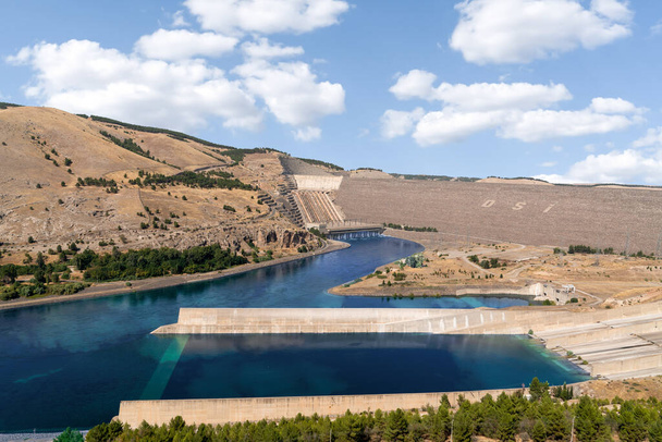 Sanliurfa, Adiyaman, Turkey- September 14: Ataturk Dam on the Euphrates River - Fotoğraf, Görsel
