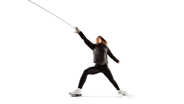 Kaksi naisten miekkailu urheilijat taistella eristetty valkoinen - Valokuva, kuva