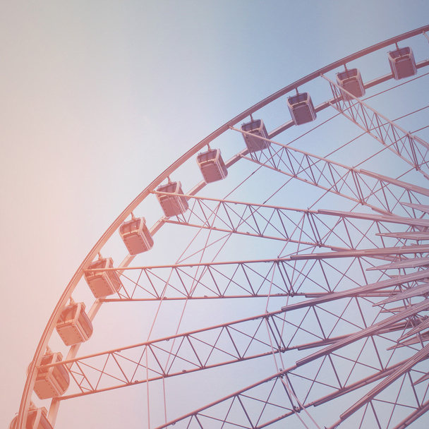 Ferris wheel with blue sky - Foto, Bild