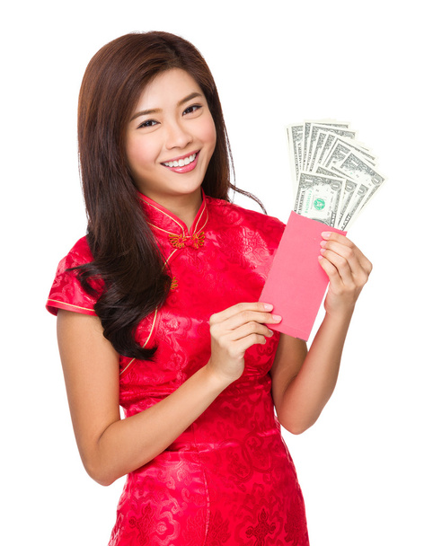 Γυναίκα με τυχερός χρήματα με Usd - Φωτογραφία, εικόνα