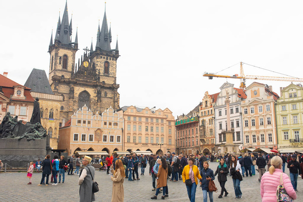 Prague, Czech Republic - October 08, 2022: View in the old center of Prague - the capital and largest city of the Czech Republic. - Foto, Imagem