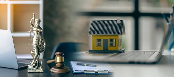 Gavel Law, Judge. It represents justice. real estate auction in There are experts to help you make investment-worthy decisions. house with hammer foreclosure, sale, auction, business, purchase - Photo, Image