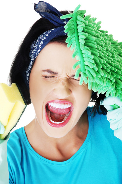 Portrait of screaming woman with a mop and sponge - Fotografie, Obrázek