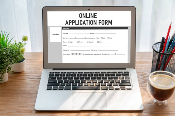 Formulario de solicitud en línea para el registro modish en el sitio web de Internet - Foto, Imagen