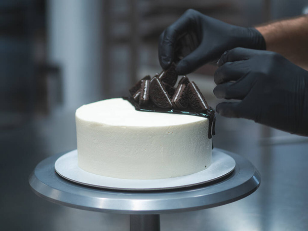 černá a bílá poleva dort od designéra - Fotografie, Obrázek