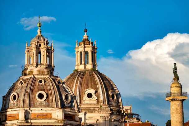 The twin domes of S. Maria di Loreto and SS. Nome di Maria, Rome Italy - Фото, изображение
