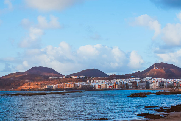 Landschap van de kust van de Atlantische Oceaan in Las Palmas, Spanje - Foto, afbeelding