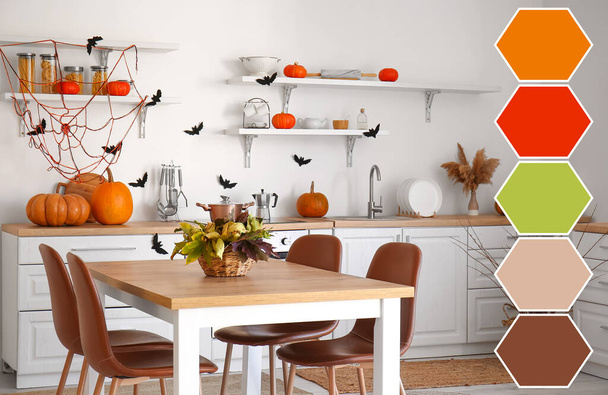 Interior de la cocina decorada para Halloween. Diferentes patrones de color - Foto, Imagen