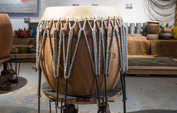 Instrumentos de percusión populares chinos: Tambor grande tradicional - Foto, Imagen
