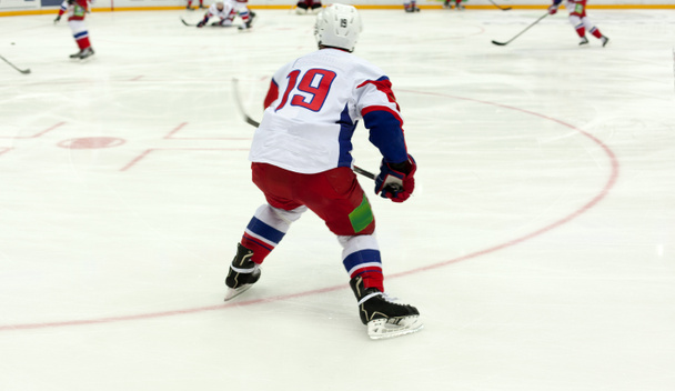 Gioco di hockey su ghiaccio
 - Foto, immagini