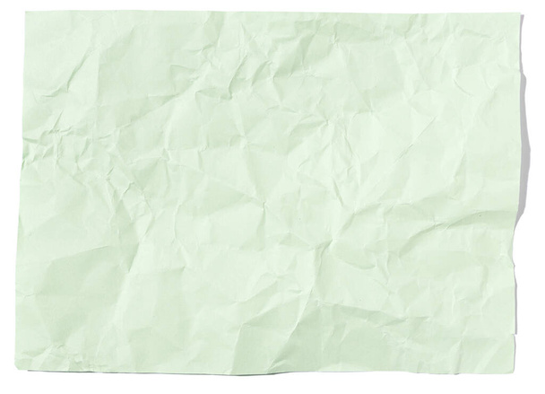 Foglio di carta sgualcito verde chiaro bianco isolato su bianco. modello finto fino - Foto, immagini