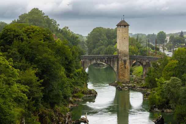 Pont Vieux, pont à Orthez, Nouvelle Aquitaine, Département Pyrénées Atlantiques, France - Photo, image