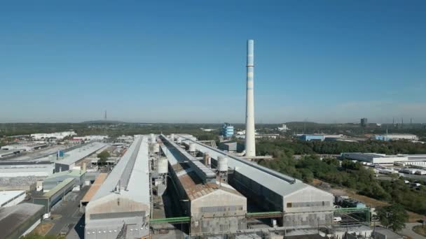 Essen şehrinde alüminyum fabrikası - Video, Çekim