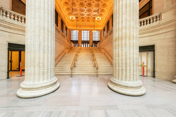 Famous entrance of train station of Chicago city with stairs and columns - Photo, Image