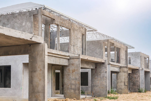 κατασκευή κατοικιών νέο σπίτι με σύστημα προκατασκευής σε εξέλιξη στο εργοτάξιο - Φωτογραφία, εικόνα