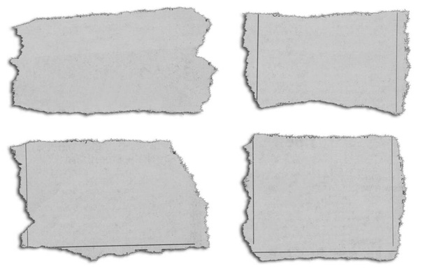 Τέσσερα κομμάτια σχισμένου χαρτιού σε απλό φόντο  - Φωτογραφία, εικόνα