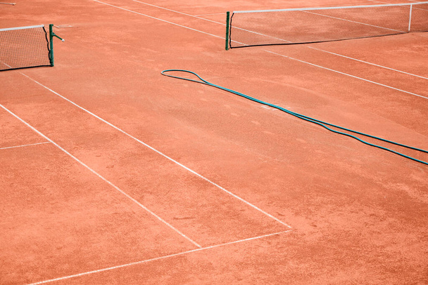 Tenisový kurt. Prázdný venkovní tenisový kurt - Fotografie, Obrázek