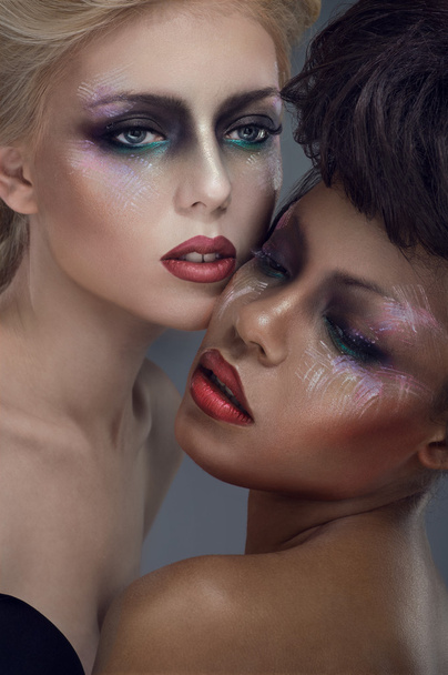 Two models with bright makeup - Fotoğraf, Görsel