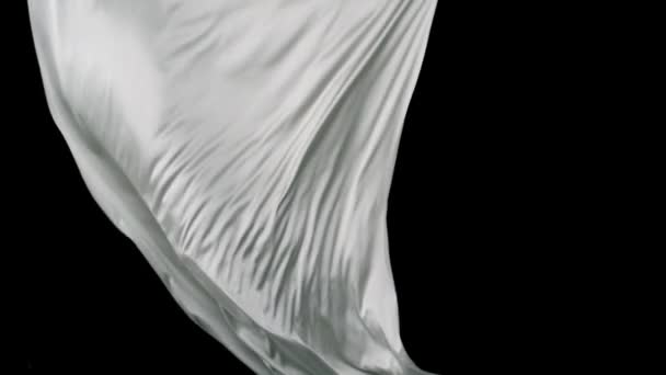 Srebrnej tkaniny płynące w powietrzu - Materiał filmowy, wideo