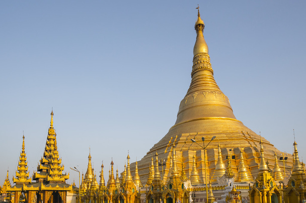 shwedagon pagoda yangonban - Fotó, kép