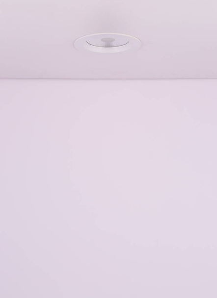 LED COB ışığı. LED ışık paneli beyaz arkaplanda izole edildi. LED Aydınlatma - Fotoğraf, Görsel