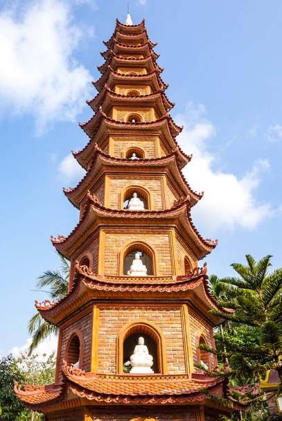 Exterior of the Tran Quoc Pagoda in Hanoi, Vietnam, Asia - Foto, Imagen