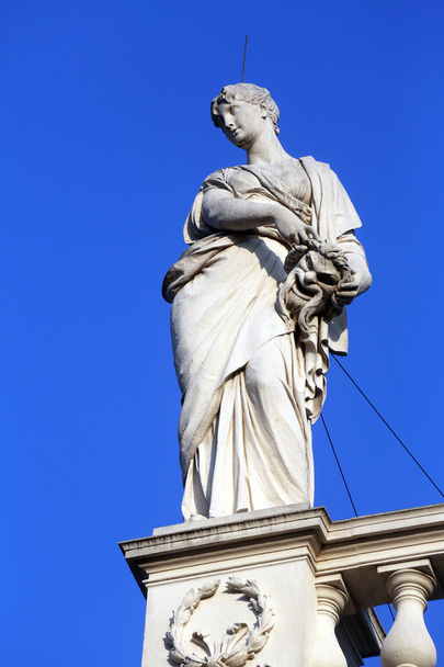 Statua sul Burgtheater in Vinnea
 - Foto, immagini