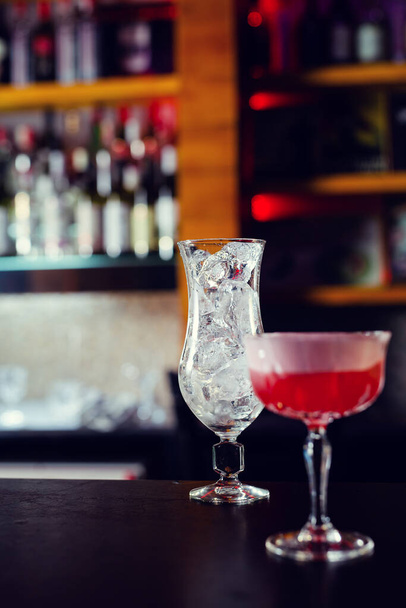 Beautiful glass with a refresh cocktail - Fotoğraf, Görsel