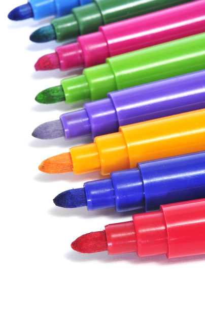 Marcadores de diferentes colores
 - Foto, imagen