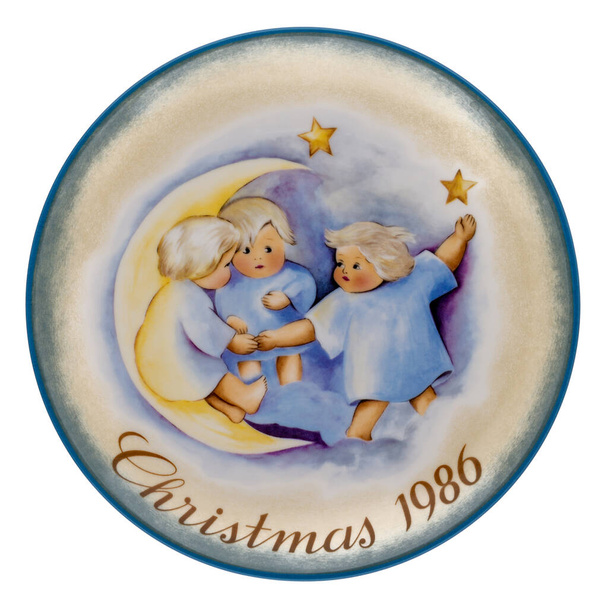 1986 'dan kalma Vintage Rahibe Berta Hummel Noel Tabağı. Adı da Tell The Heaven, tecrit edilmiş beyaz.. - Fotoğraf, Görsel