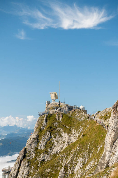 Pilatus est une montagne suisse. Il est situé au sud-ouest de la ville de Lucerne et son emplacement s'étend dans les cantons d'Obwald, de Nidwald et du canton de Lucerne. Tout au long de l'année, le panorama naturel de ces cantons peut être vu  - Photo, image