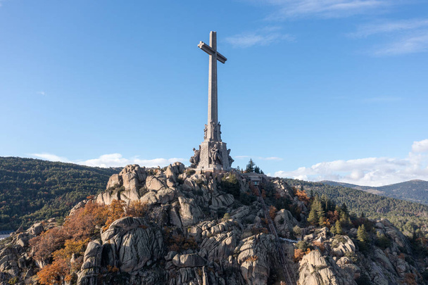 Valley of the Fallen - Mémorial dédié aux victimes de la guerre civile espagnole et situé dans la Sierra de Guadarrama, près de Madrid. - Photo, image