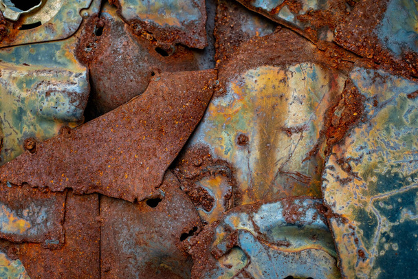 kovová textura se škrábancem a prasklinou, rez wal - Fotografie, Obrázek