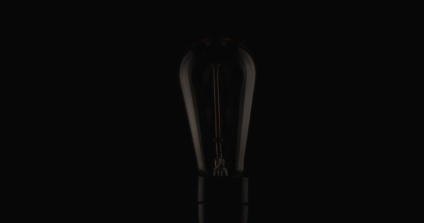 Baixa energia na lâmpada e tempo de recessão marcando uma crise chegando - Filmagem, Vídeo