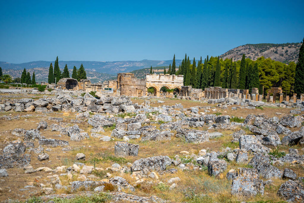 Ruins in ancient city of Hierapolis, Pamukkale, Turkey. High quality photo - Fotografie, Obrázek