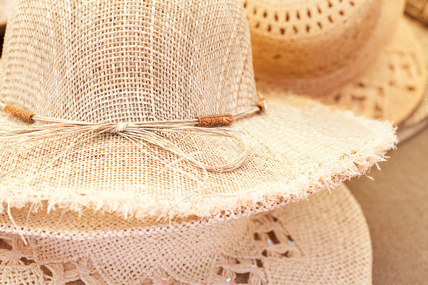 Background of a straw hat at the fair - Fotografie, Obrázek