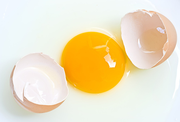 Huevo roto
  - Foto, imagen