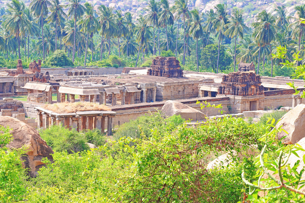 Sorprendente ed enorme Hampi patrimonio mondiale dell'UNESCO Karnataka
  - Foto, immagini