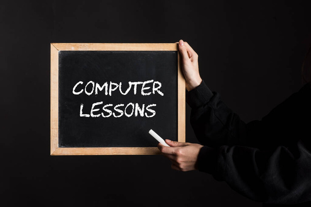 počítačová třída a počítačová lekce ve škole, vzdělávání a digitalizaci - Fotografie, Obrázek