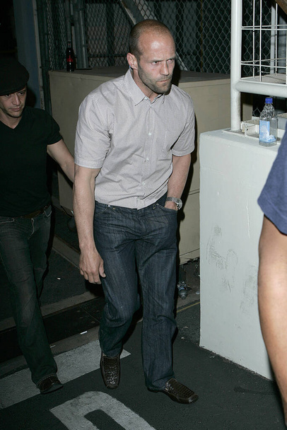 КАЛЬФФОРНИФ - 21 мая 2008 года: Джейсон Стэтем на вечеринке Maxim 's 2008 Hot 100, состоявшейся в Paramount Studios в Голливуде, Калифорния, 21 мая 2008 года. - Фото, изображение