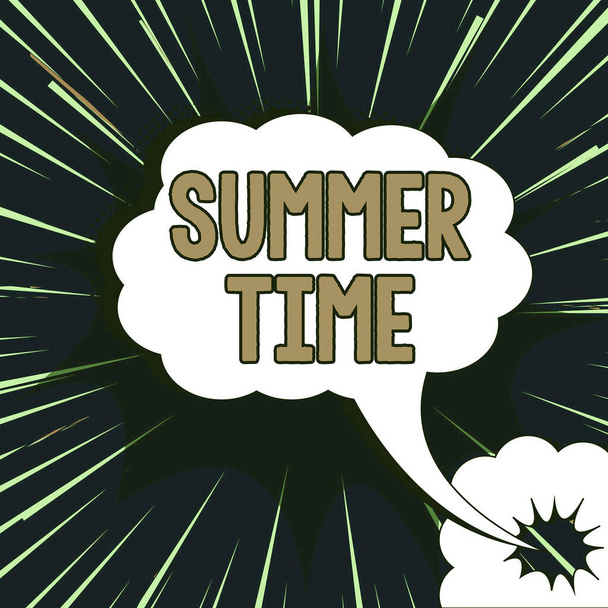 Segno di scrittura a mano Summer Time, Business idea la stagione più calda dell'anno caratterizzata da brevi notti - Foto, immagini