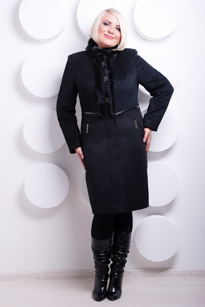 blond woman in winter coat - Valokuva, kuva