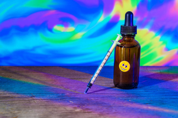 Mikrodózishoz használt hígított LSD palack - Fotó, kép