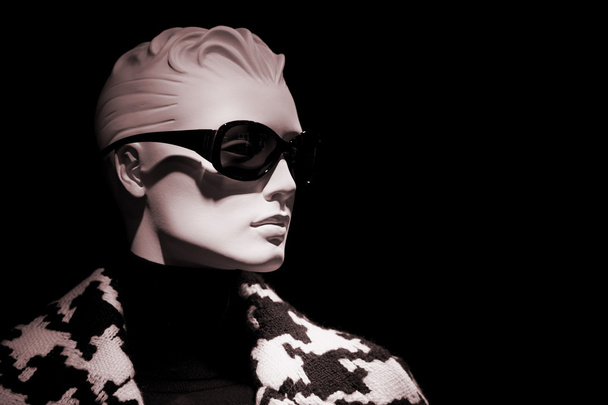 Shop dummy store mannequin female in sunglasses - Foto, imagen